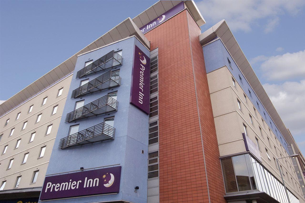 Premier Inn Sheffield City Centre Exterior photo