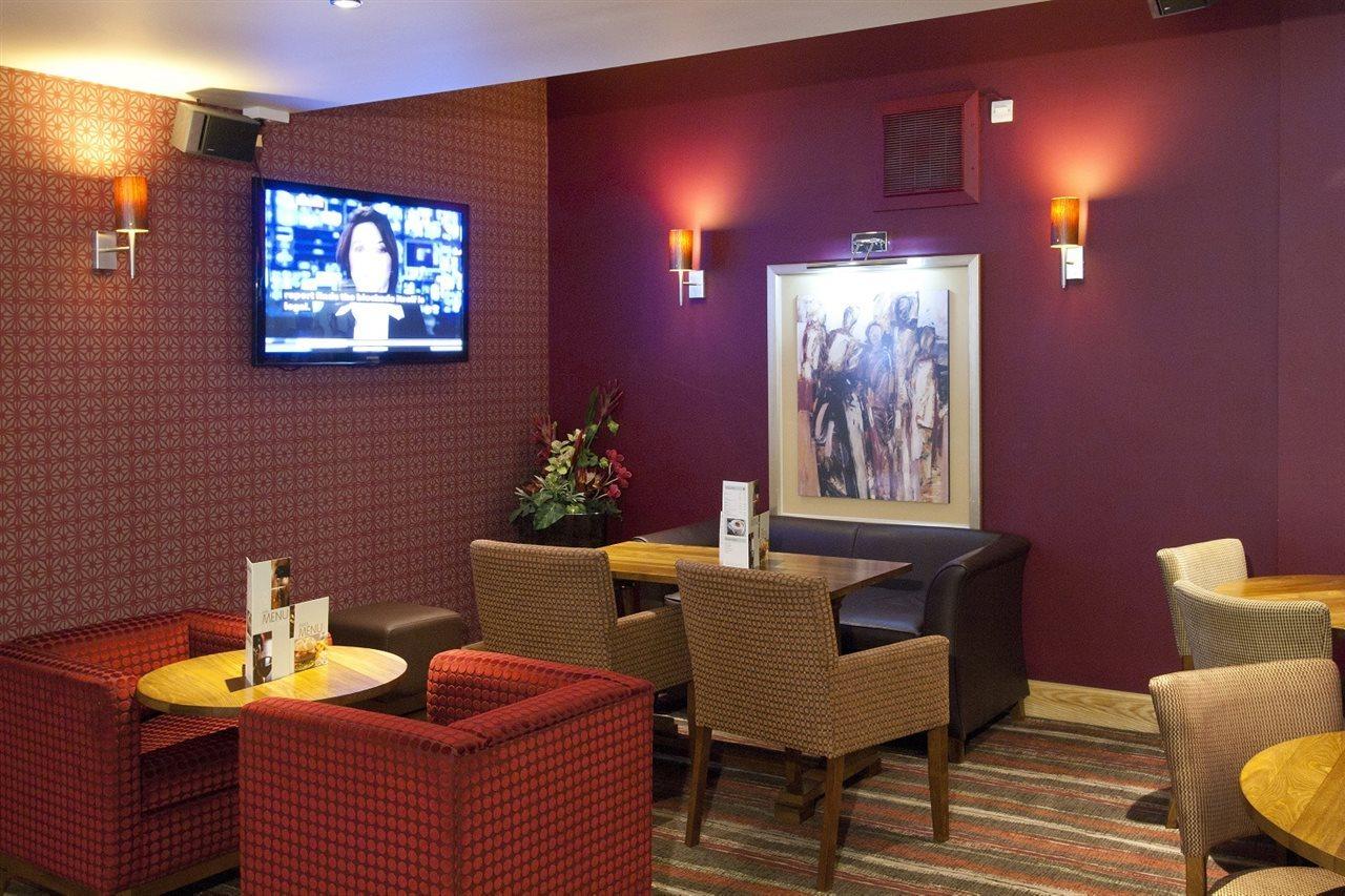 Premier Inn Sheffield City Centre Exterior photo