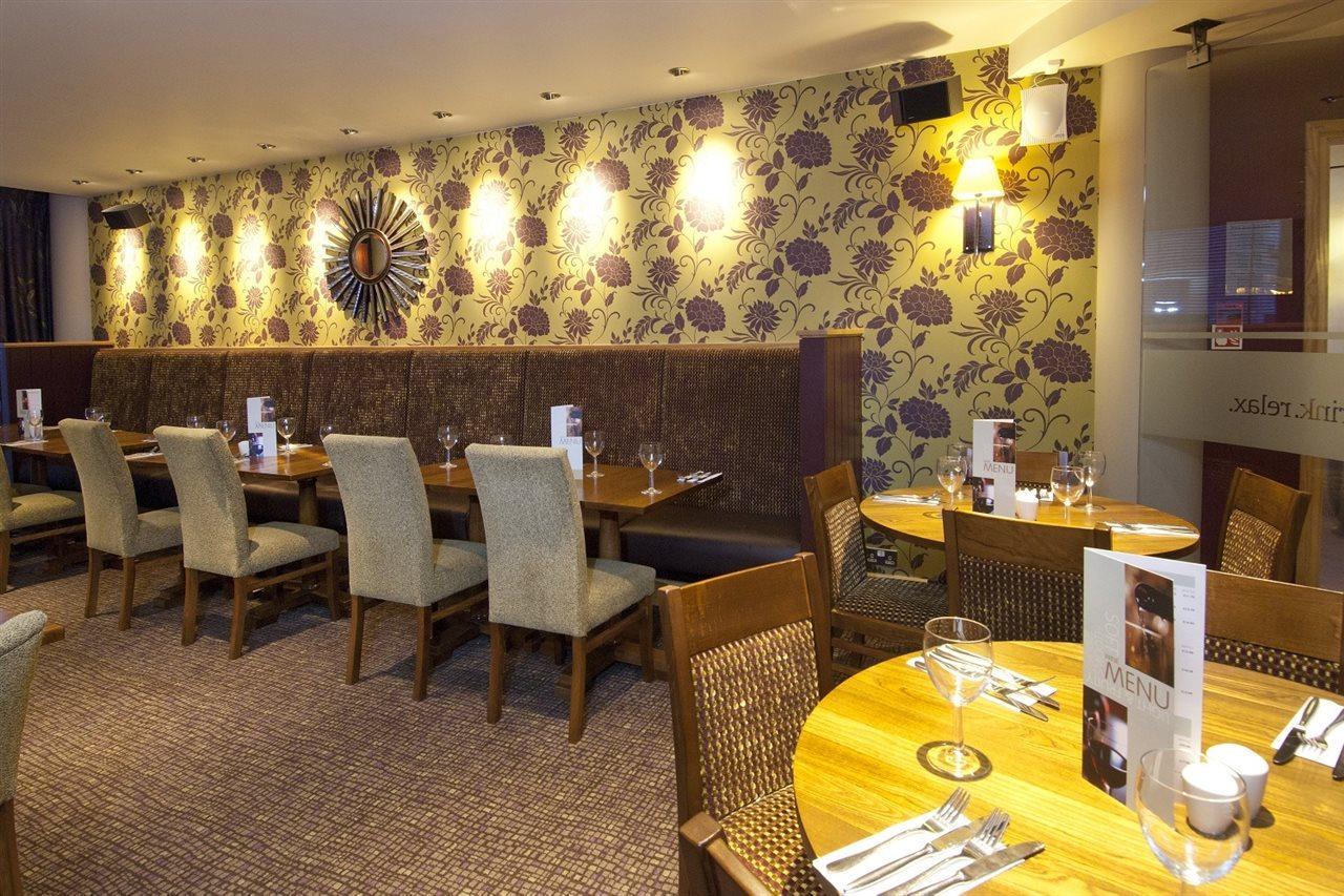 Premier Inn Sheffield City Centre Exterior photo