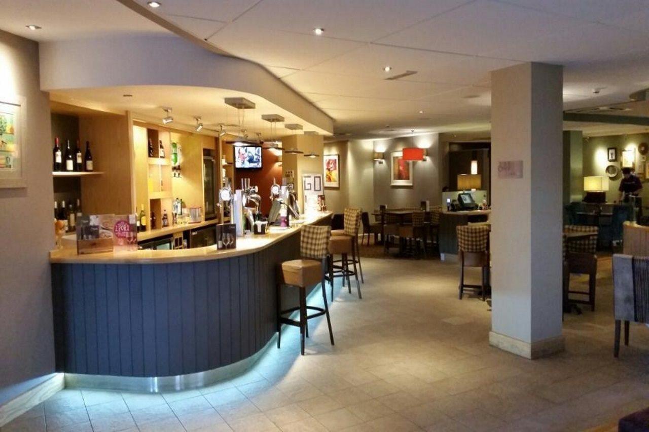 Premier Inn Sheffield City Centre Exterior photo
